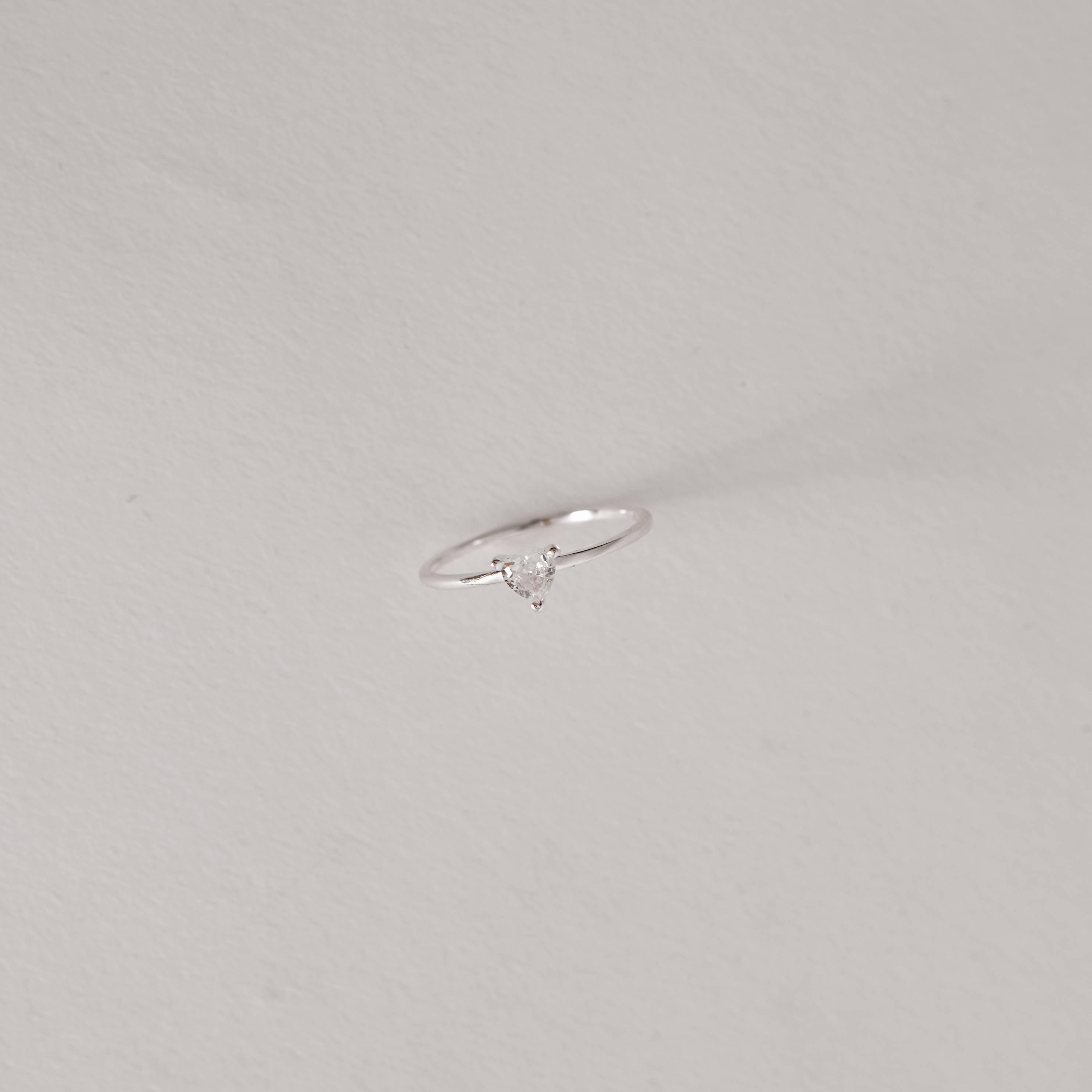 Anel Solitário Feminino Zircônia Coração 4mm Prata 925 AN2007