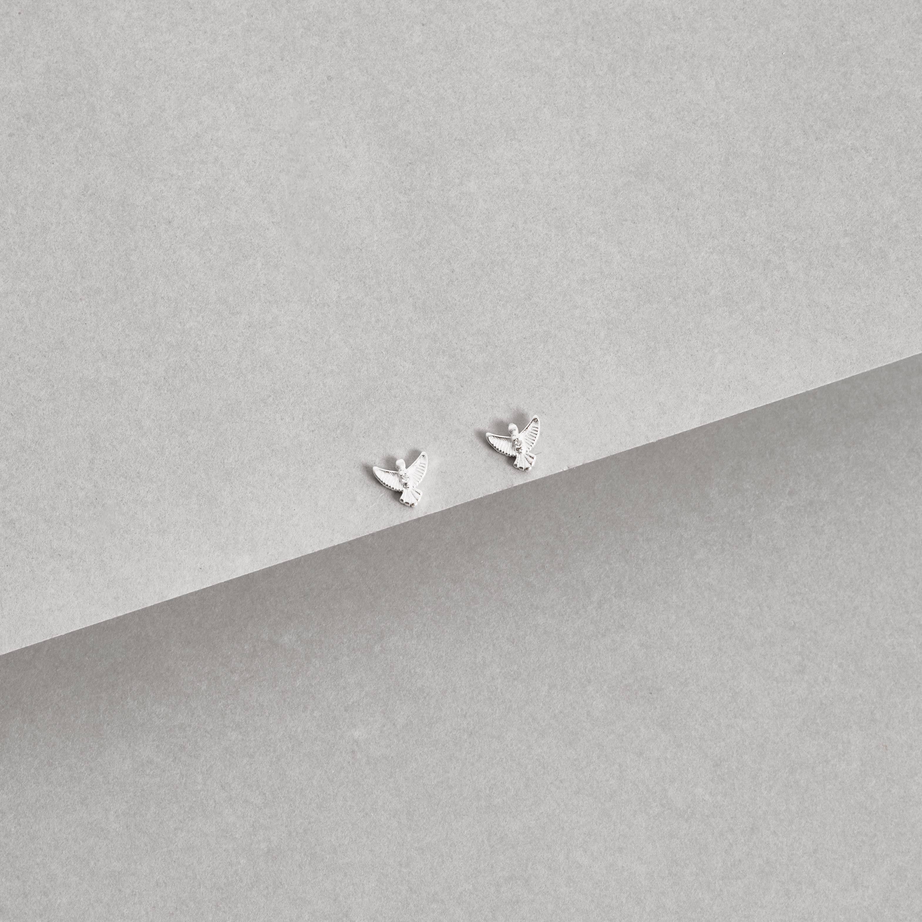 Brinco Prata 925 Espírito Santo detalhe Zircônia 7mm BR3003