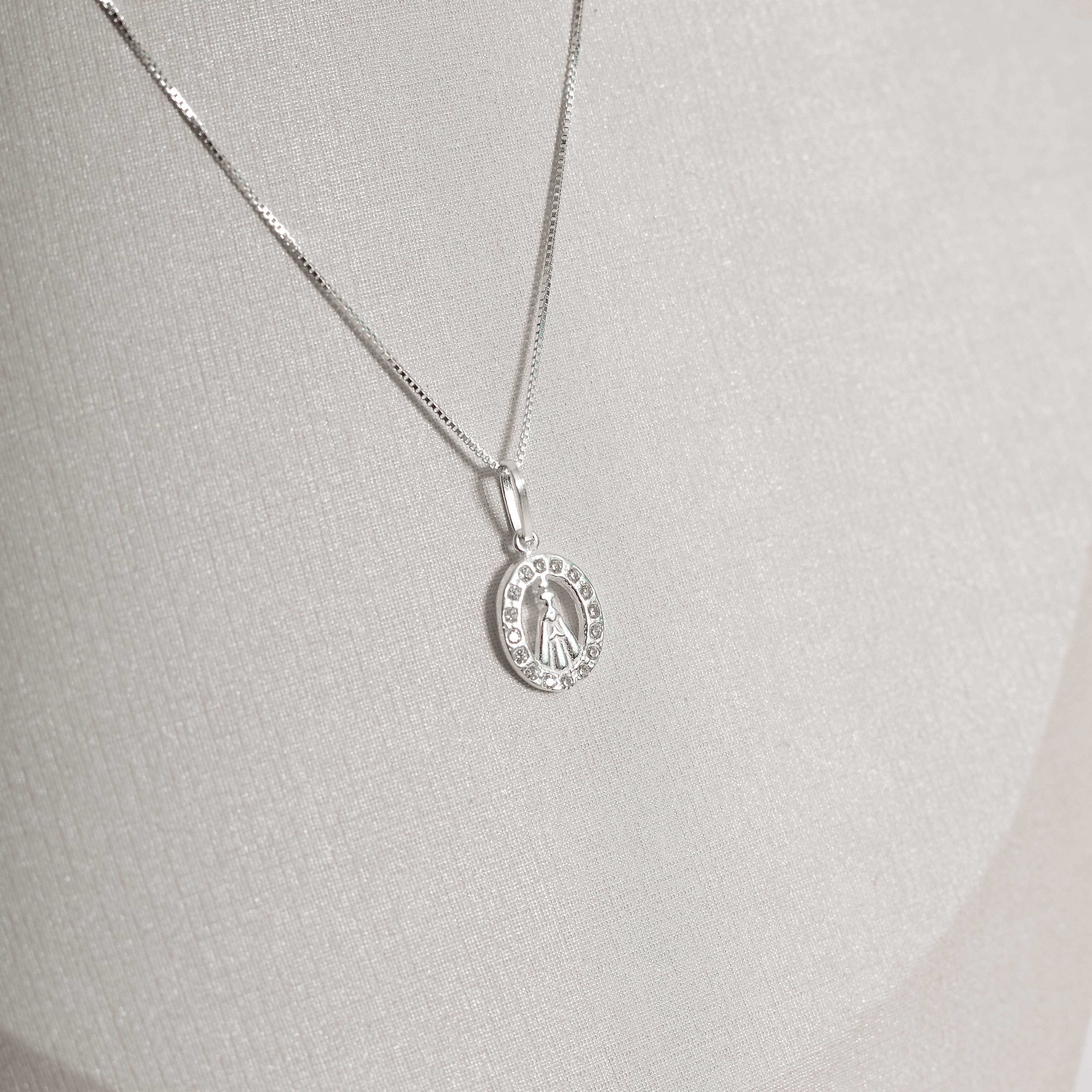 Colar Feminino Pingente Medalha Nossa Senhora Aparecida Vazada Cravejada 12mm 45cm Prata 925 CO2421