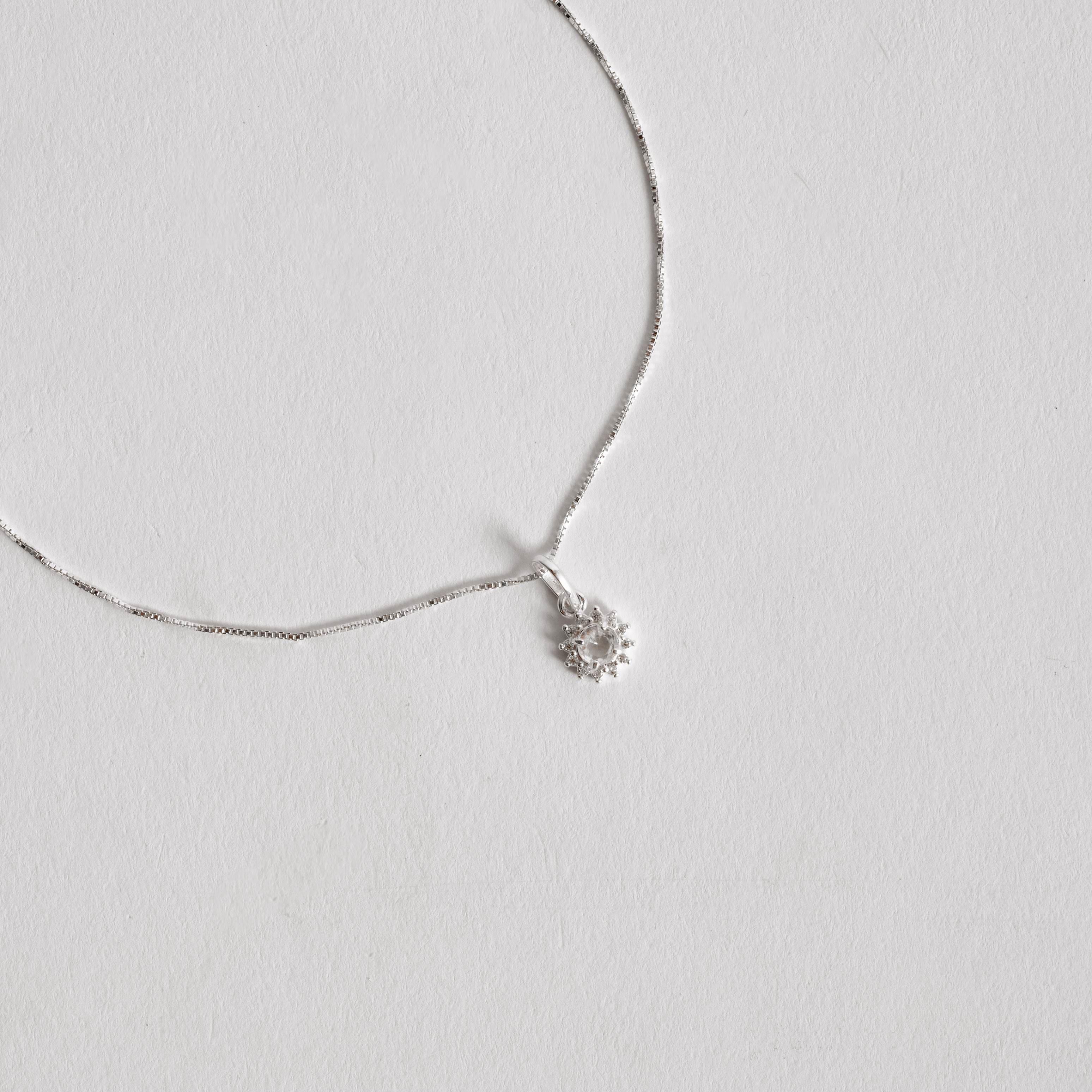 Colar Feminino Pingente Zircônia Redonda Cristal com Cravejado 7mm 45cm em Prata 925 CO2055