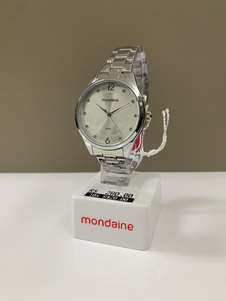  Relógio Mondaine Feminino Prateado Visor Texturizado com Cristais Á Prova d'água 99868L0MVNE2