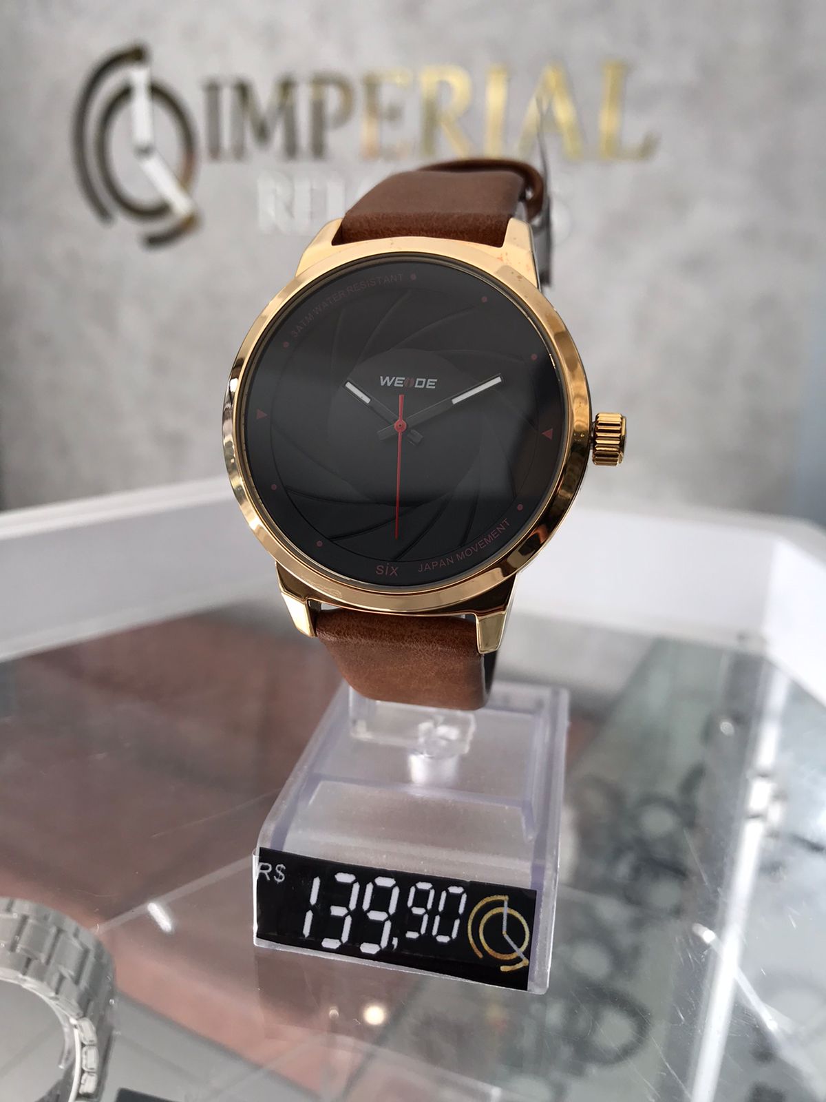 Relógio Weide Masculino Dourado Couro WD005