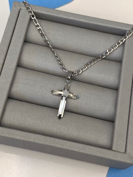 Colar Masculino Aço 316L Prateado Corrente com Crucifixo Abaulado Polido 33.5x21mm 60cm 332527