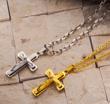 Pingente Prateado Aço 316L Jesus Cristo 32x21mm 332518