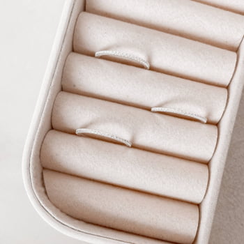 Anel Feminino Aliança Fina Cravejada Cristal em Prata 925 AN1228