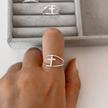 Anel Feminino Dois Fio com Cruz Cravejada em Prata 925 AN1610