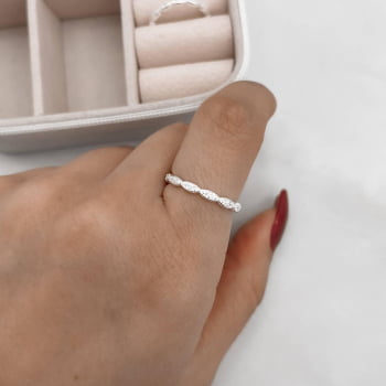 Anel Feminino Navetes Cravejados em Prata 925 AN1423