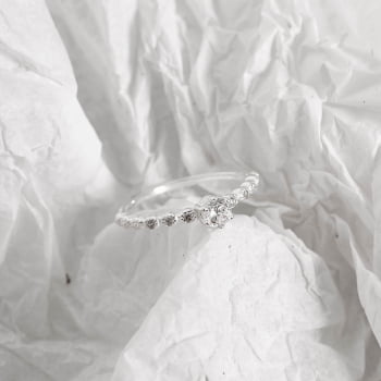 Anel Feminino Solitário Detalhe Cravejado Prata 925 AN1012