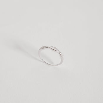 Anel Feminino Trançado com Cravejado Prata 925 AN1993