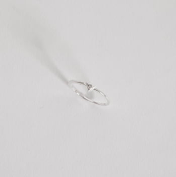 Anel Feminino Triângulo com Zircônia Prata 925 AN1810