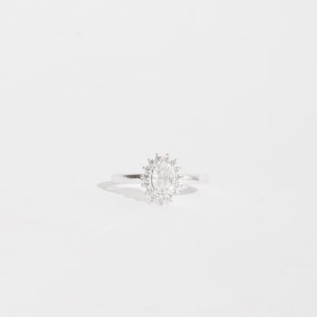 Anel Feminino Zircônia Oval Cristal com Cravejado Prata 925 AN1861