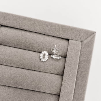 Brinco Prata 925 Feminino Zircônia Oval Cristal Detalhe Torcido 10mm BR3497