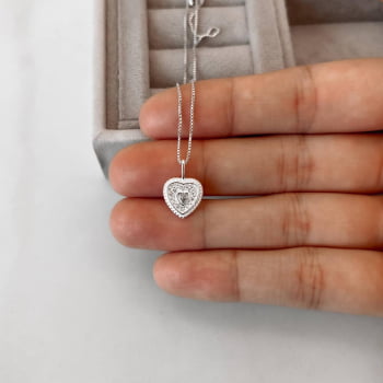 Colar Feminino Pingente Coração Cravejado Detalhe Zircônia Coração 11mm 45cm em Prata 925 CO3317