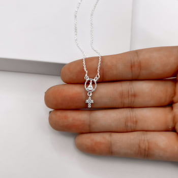 Colar Feminino Pingente Medalha Nsa. Sra. Aparecida com Pingente Cruz Cravejada 17mm Corrente Cadeadinho 40+5cm  em Prata 925 CO3491