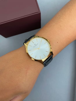 Relógio Champion Dourado Pulseira em Couro Visor Prateado Minimalista Á Prova d'água CN20597B