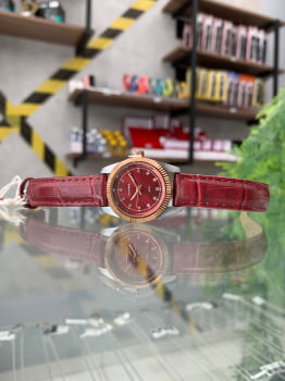 Relógio Mondaine Feminino prateado com Pulseira de Couro vermelha a prova D'água 99346LPMEGR1