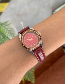 Relógio Mondaine Feminino prateado com Pulseira de Couro vermelha a prova D'água 99346LPMEGR1