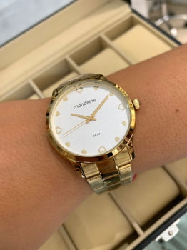 Relógio Mondaine Feminino Dourado Visor Branco com Corações Á Prova d'água 32111LPMVDE1