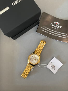 Relógio Orient Automático Dourado Com Calendário Visor Prateado Maquinário Japonês Aço Inoxidável Á Prova d'água 469GP083F   