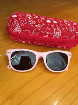 Óculos de Sol Infantil Feminino Polarizado Rosa Com Lente Preta Acetato Ferrovia - 840002