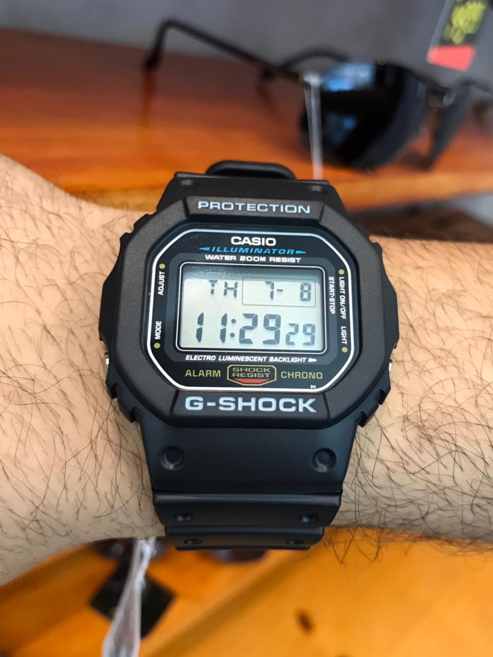 Relógio Casio G-Shock Masculino Preto Esportivo Digital em Poliuretano Á Prova d'água DW-5600E-1VDF 3229