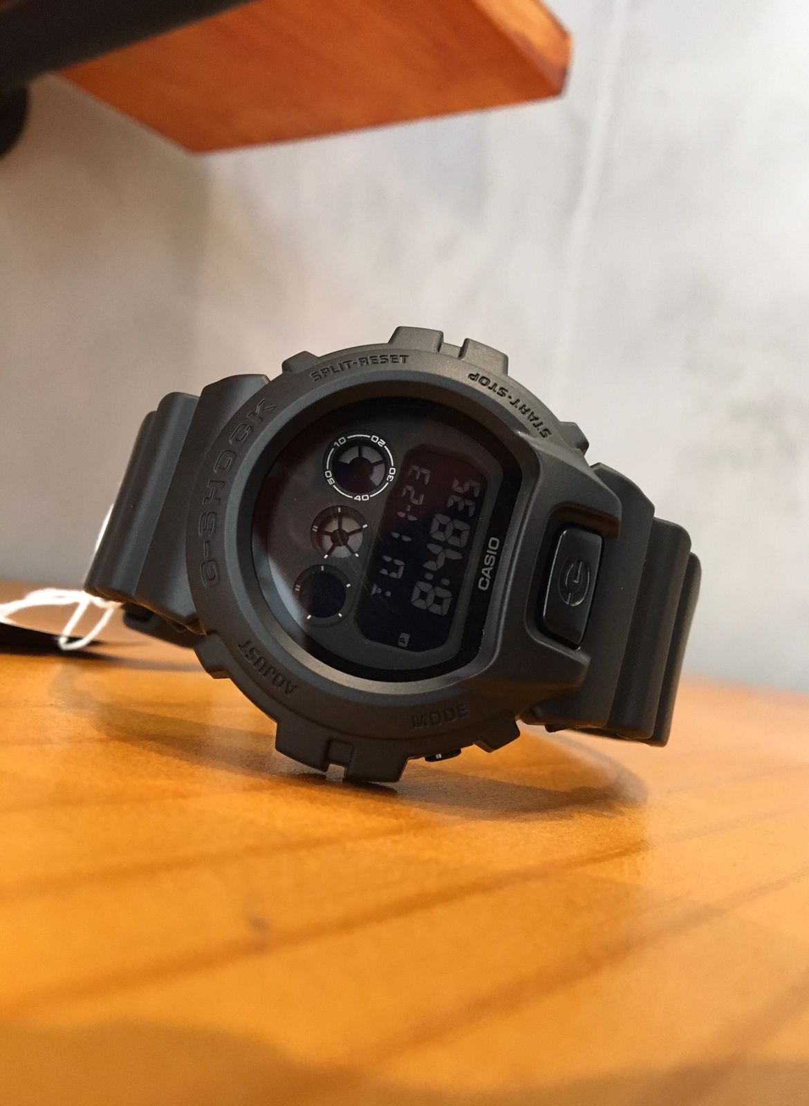 Relógio Casio G-Shock Masculino Preto Digital Esportivo em Poliuretano Á Prova d'água DW-6900BB 1DR