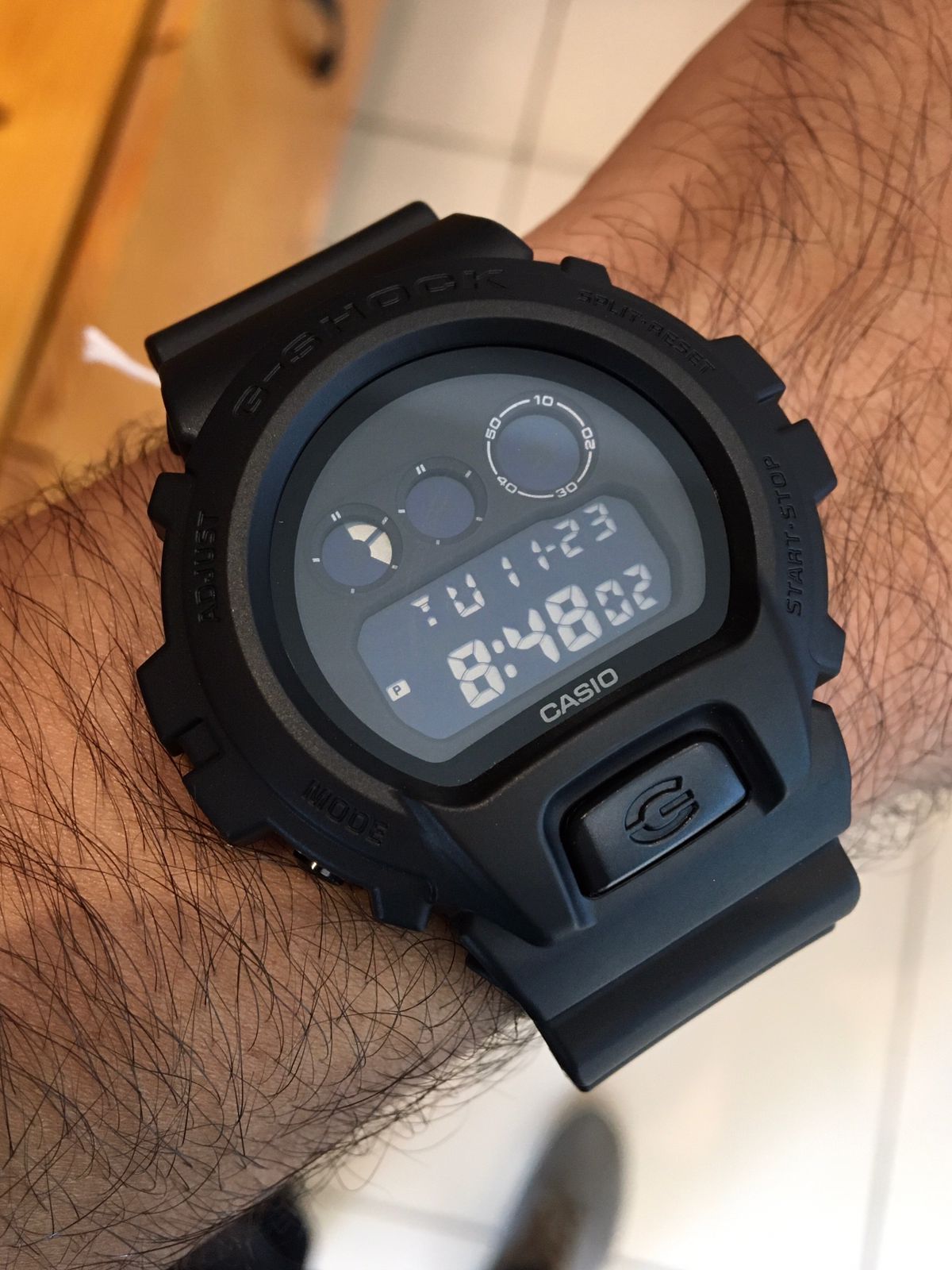 Relógio Casio G-Shock Masculino Preto Digital Esportivo em Poliuretano Á Prova d'água DW-6900BB 1DR