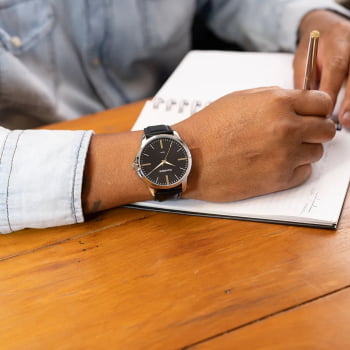 Relógio Mondaine Masculino Prateado Mostrador Minimalista Preto com Pulseira em Couro Preta Á Prova D'água 99788G0MVNH2