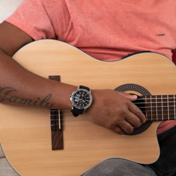 Relógio Mondaine Masculino Prateado Visor Preto com Calendário Pulseira em Silicone á Prova D'água  99734G0MVNI2