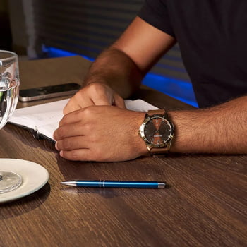 Relógio Mondaine Masculino Dourado com Pulseira em Silicone Marrom Á Prova d´água 99375GPMVDI3