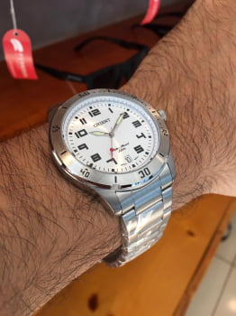 Relógio Orient  Masculino Prateado com Calendário e Visor Branco Todo Numerado Maquinário Japonês Aço Inoxidável Á Prova d'água MBSS1155A
