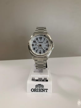 Relógio Orient Solartech Masculino Prateado Visor Branco com Numeração Completa e Calendário Aço inoxidável á Prova D'água MBSS1492