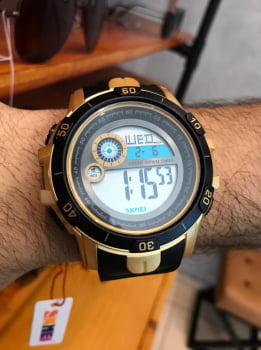 Relógio Skmei Masculino Preto Dourado Silicone Digital 1523