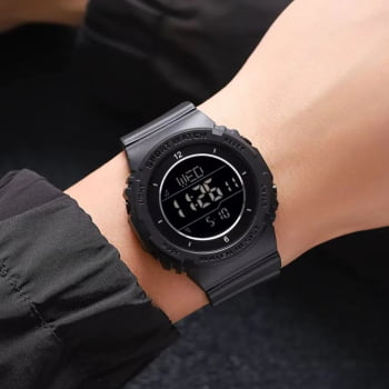 Relógio Skmei Masculino Preto Esportivo Digital em Poliuretano 2400