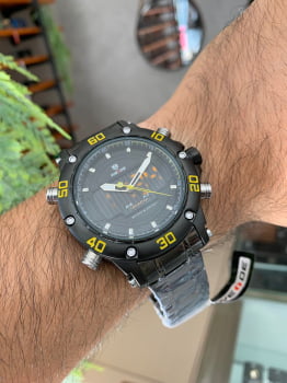 Relógio Weide Masculino Preto e Amarelo Digital Display Duplo 6910